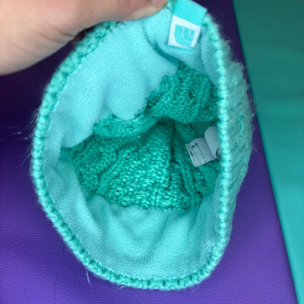 The North Face Youth/Junior Kids Mint Cable Knit Beanie Size Medium‎